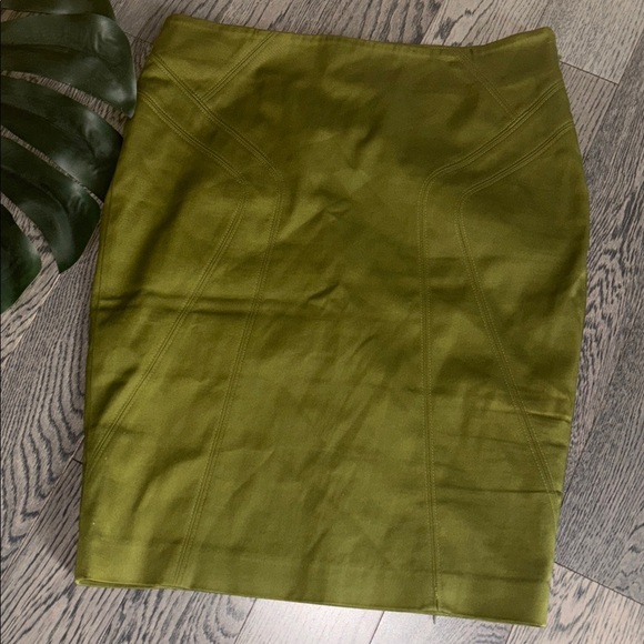 Marciano Chartreuse Pencil Skirt - Picture 4 of 11